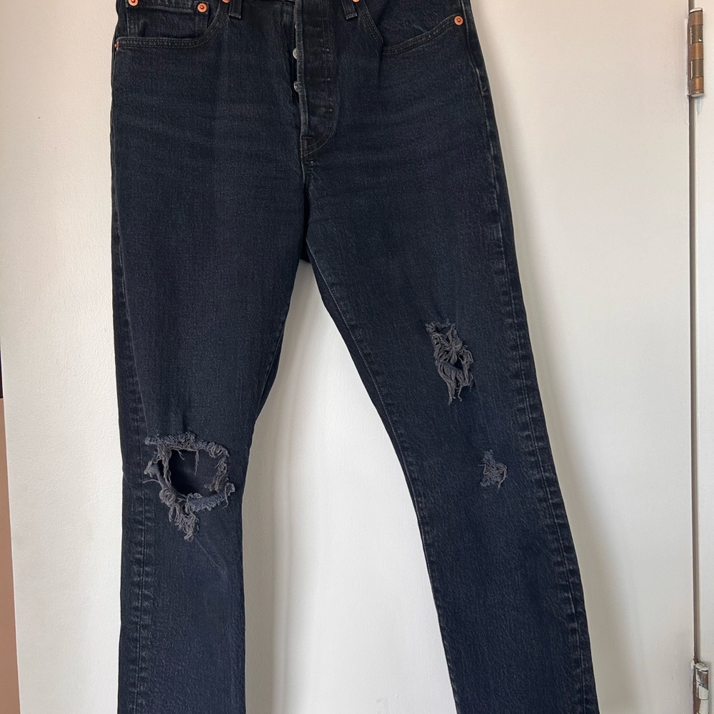 Levi's Women's Premium 501 Distressed, Size 27
